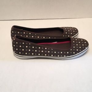 American Eagle polka-dot slip on's